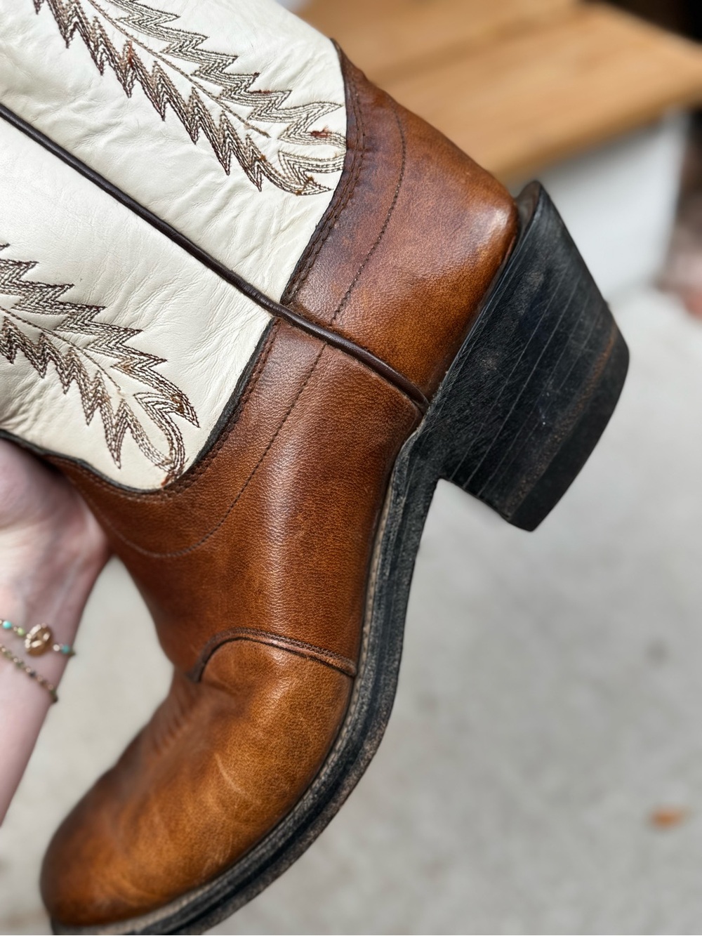 Olathe Boot Co. Two-Tone Cowboy Boots | Brown & Cream | Made in USA | Sz 9 - Picture 9 of 13